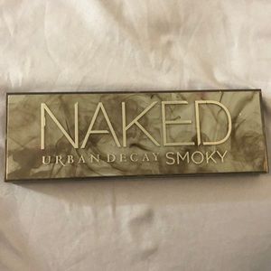 Urban Decay Smoky Naked Palate